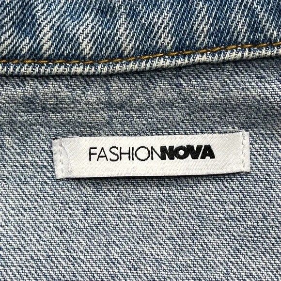 Fashion Nova‎ Distressed Light Wash Denim Jean Jacket - Picture 3 of 11